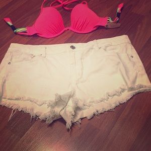 Cut off daisy dukes.